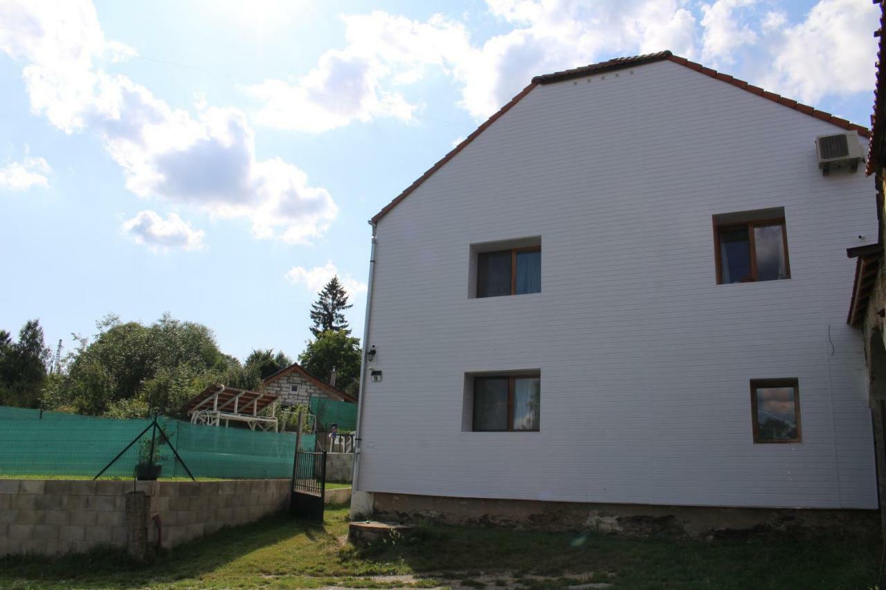 Apartman Suchdol Apartamento Bujanov Exterior foto